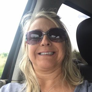 Meet your Posher, Paula